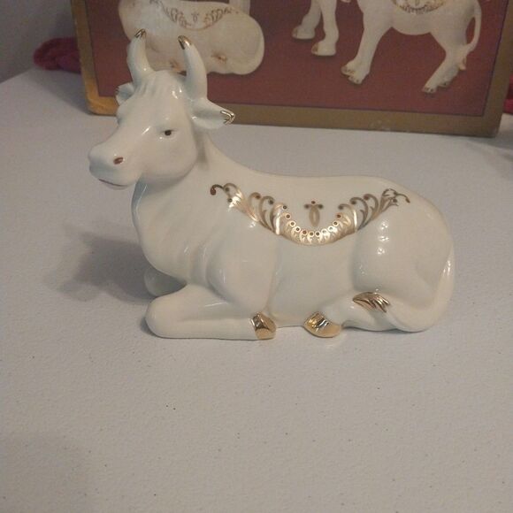 Vintage Bon Ton Jade Porcelain Nativity Animals Camel Cow Donkey Christmas Set 3 - Picture 7 of 16